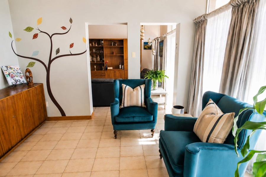 4 Bedroom Property for Sale in Heuwelsig Free State